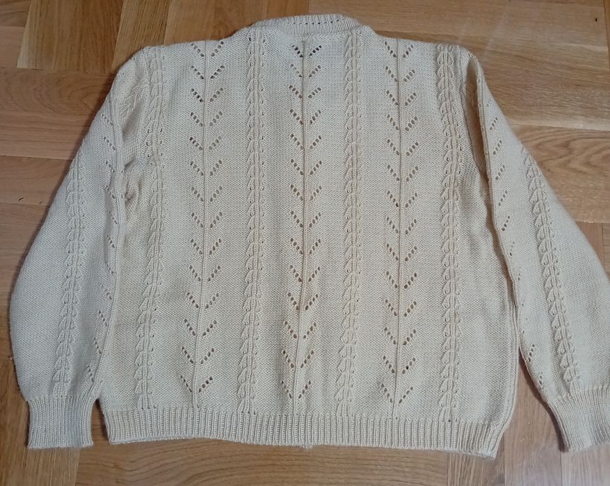 Plovar tricotat manual de lana