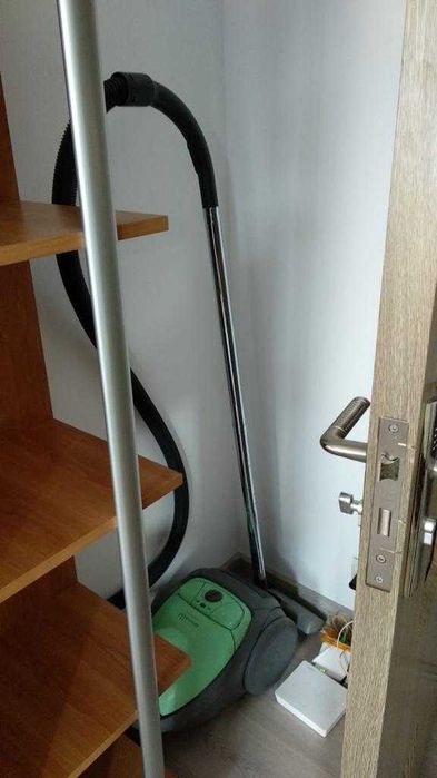 Garsoniera de inchiriat - Rahova Petre Ispirescu - 5 min tramvai 32