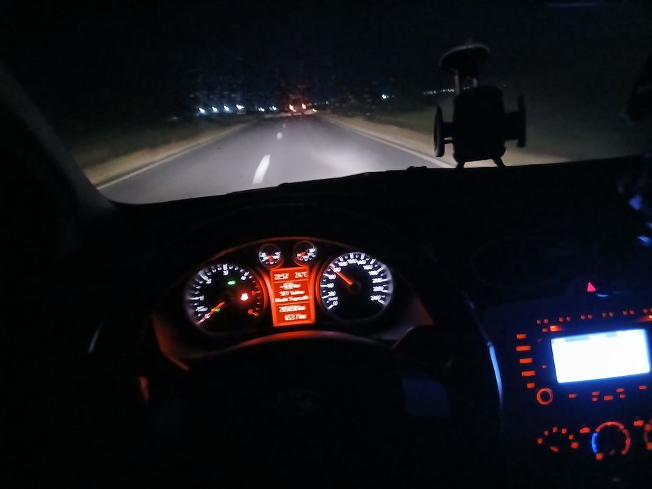 Vând sau schimb Ford focus 2 din 2010