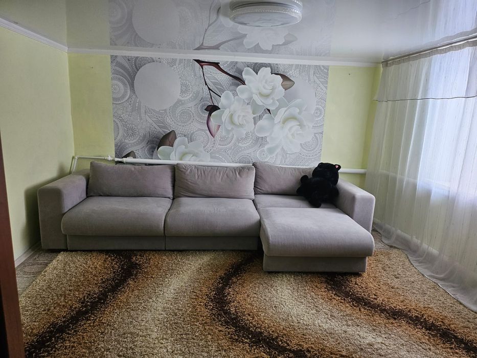 Продам два дома на одном участке в 5 соток.