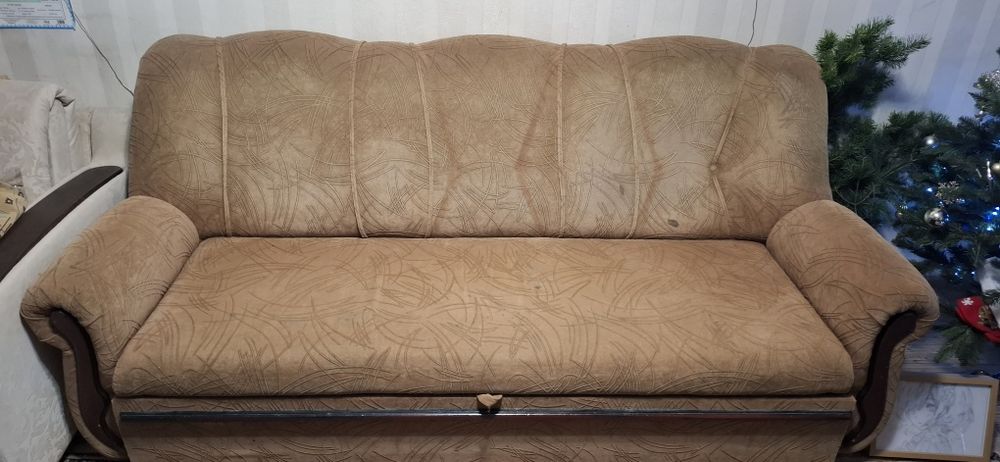 Продается Диван для гостиной