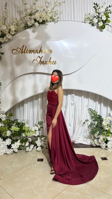 Вечернее платье