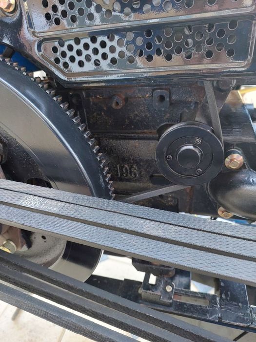 ЯНГИ ЗУБР Мотоблок  Сотилади