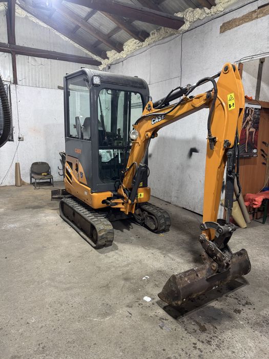 Miniexcavator case CX 18B