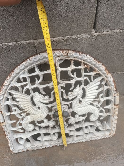 Usa semineu fonta model deosebit