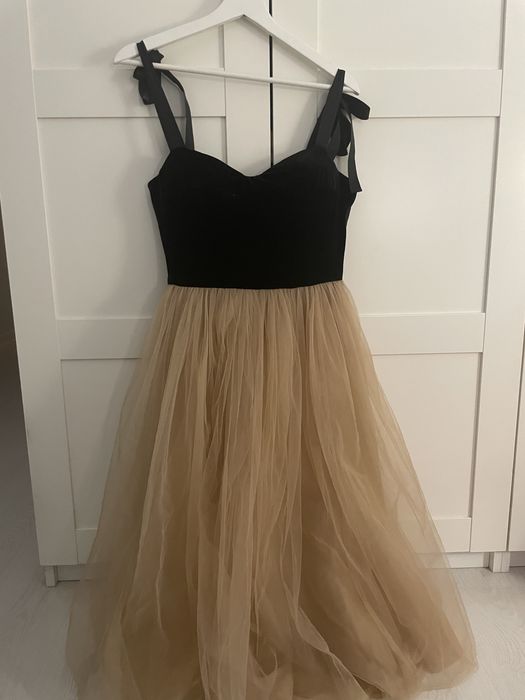 Платье вечернее