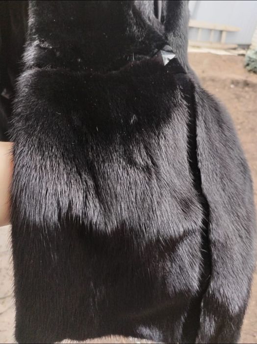 Продам норковую шубу