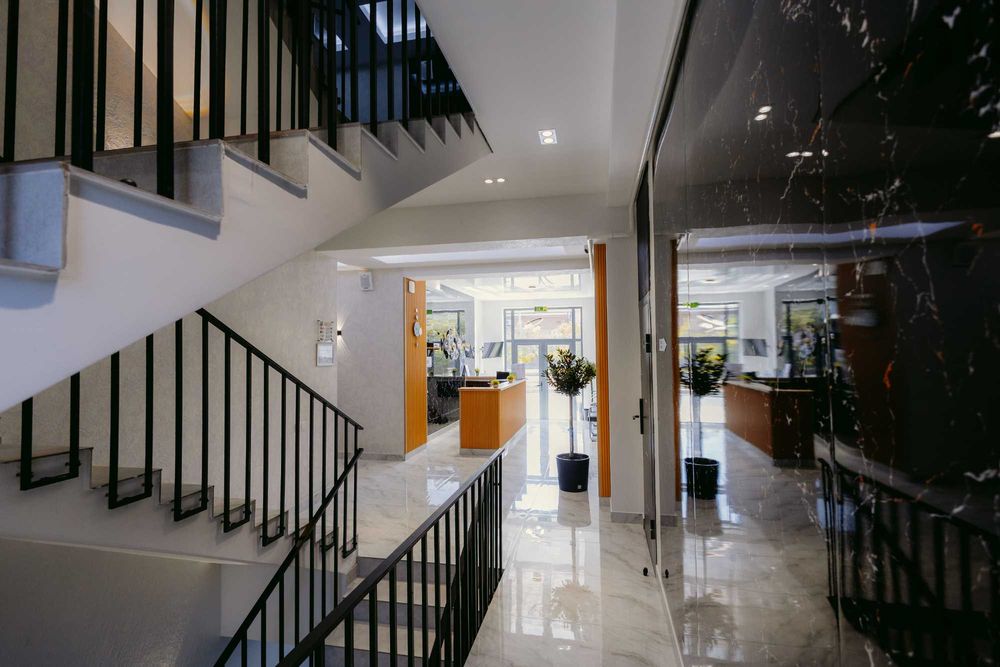 Shaharni markazida mehmonhona SADI Hotel