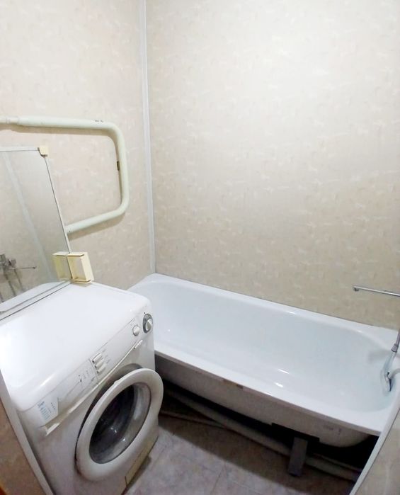 продам 2-х ком. 46кв. центр 2-этаж