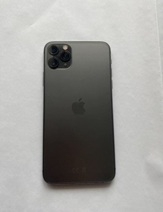 Vând iPhone 11 pro max