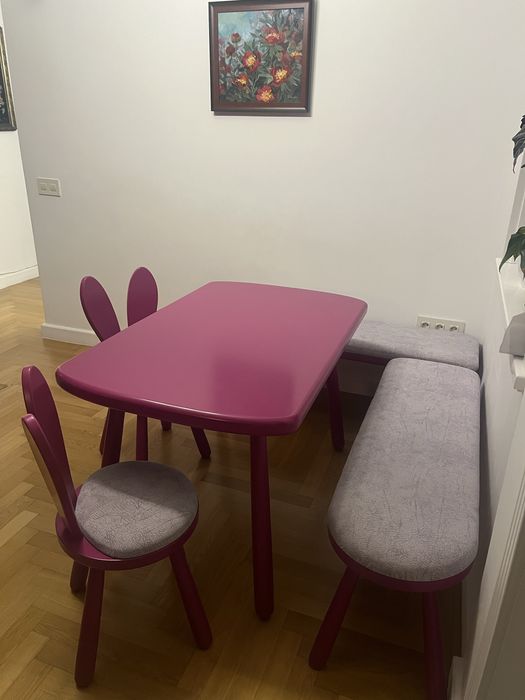 Set masă și scaune copii plus două banchete