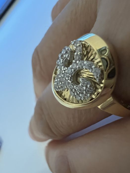 Продам кольцо с бриллиантами , размер 18,5