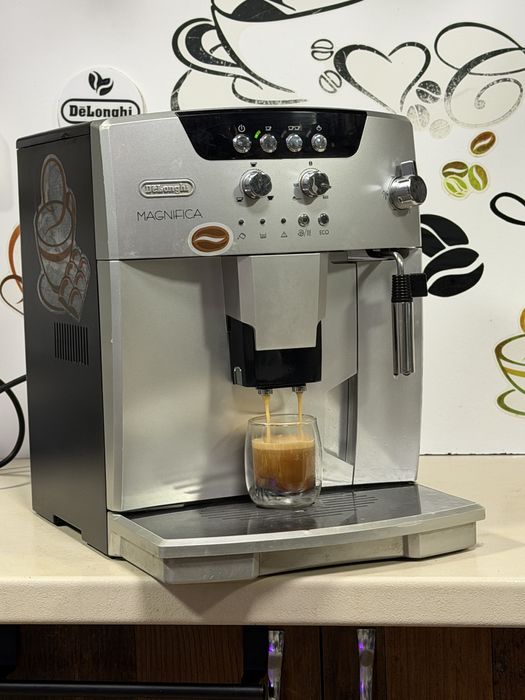 Кафемашина кафе автомат delonghi magnifica с гаранция