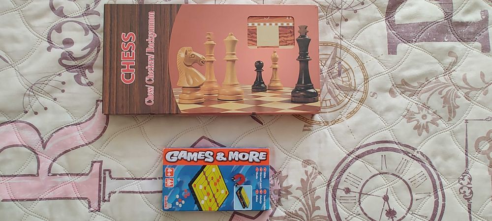 Шах,домино и магнитна мини игра