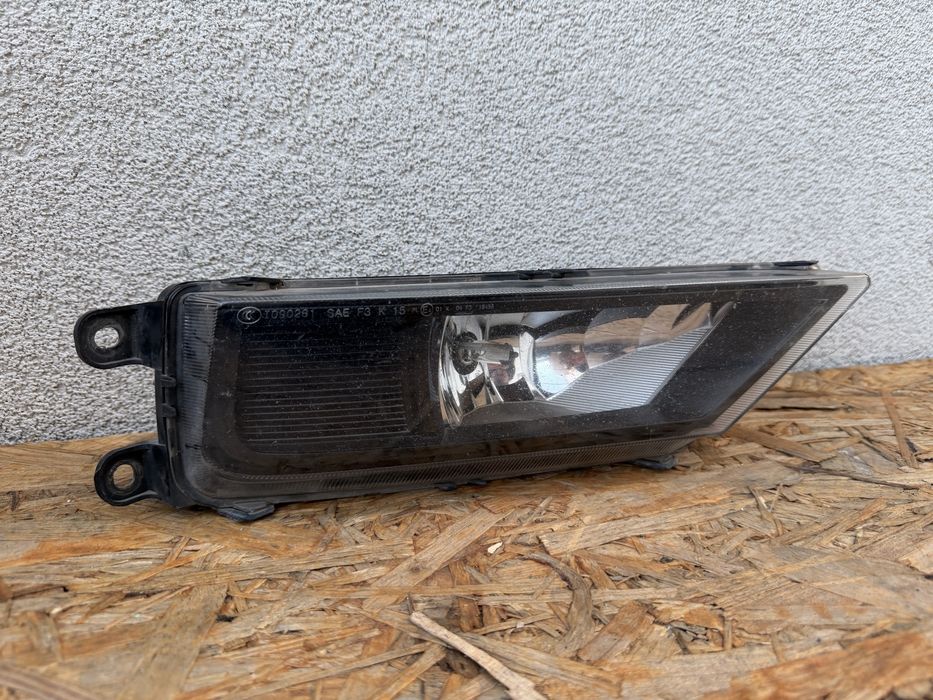 Proiector dreapta bara fata VW Tiguan II 2016-2020 Original Europa
