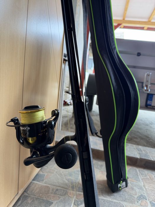 vând lanseta spining zeck all black 2.7m