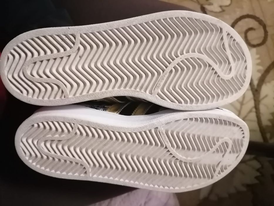 Кецове,  маратонки Adidas, star wars 33номер