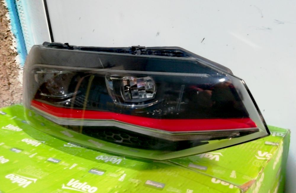 Фар фарове за Фолксваген Поло 2Г / VW Polo 2G GTI FULL LED.