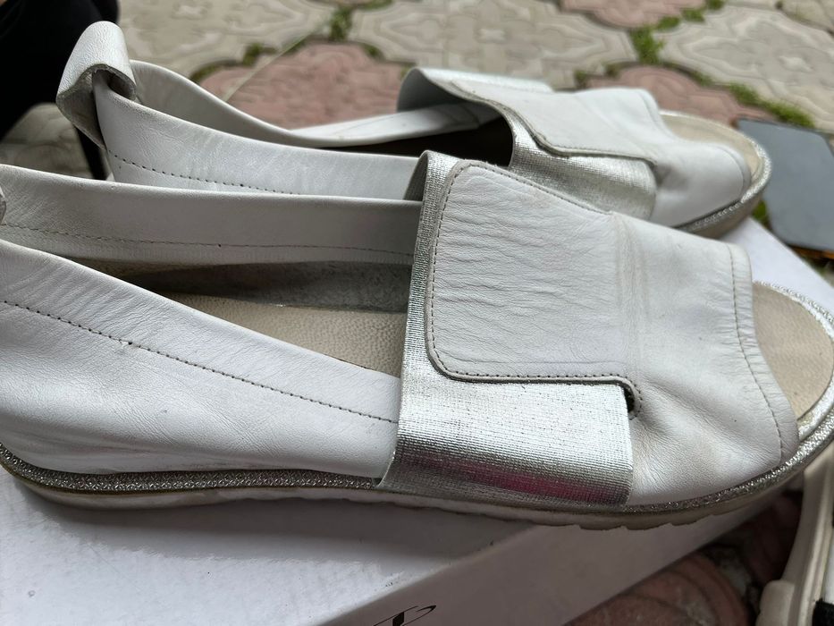 Женская обувь 39-40размера