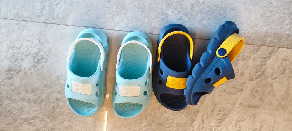 Сандалки Benetton