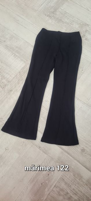 Pantaloni colanți evazați trapezi negri fete H&M marimea 116 122