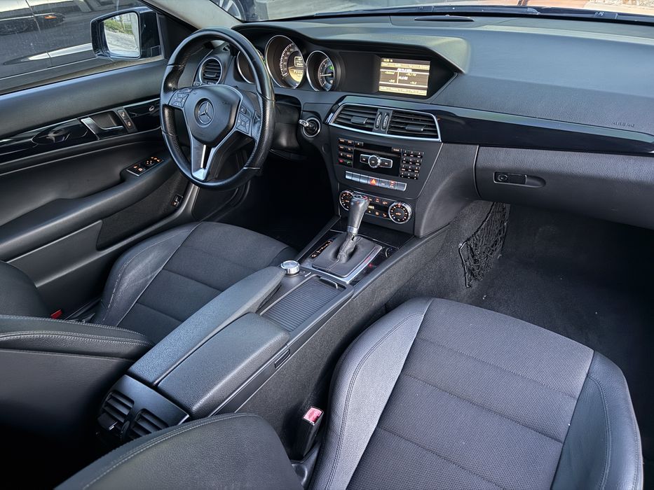 Mercedes C 220coupe diesel-170 cp-2011-Automat-Avangarde-stare ireprosabila!
