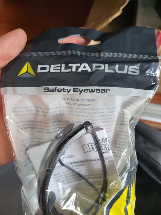 Защитные очки Delta Plus KISKA2 SMOKE