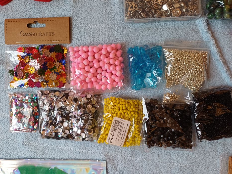 Голям лот материали за бижута, крафт и декорации