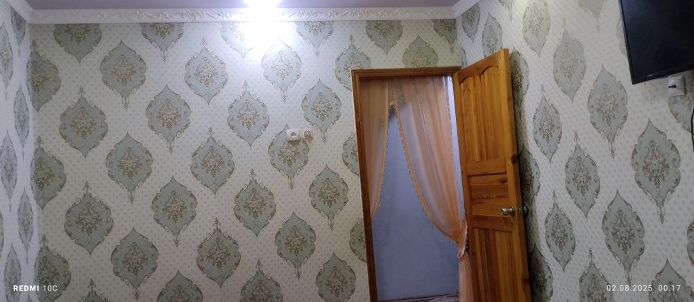 Продам 2 х ком квартиру с ремонтом 1микрорайоне.