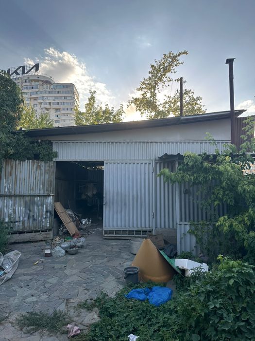 Продам металлический гараж