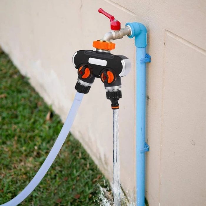 Двупосочен разпределител за градински кран 2в1