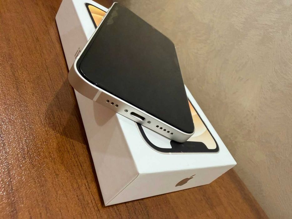 Iphone 12 Бял ПЕРФЕКТЕН