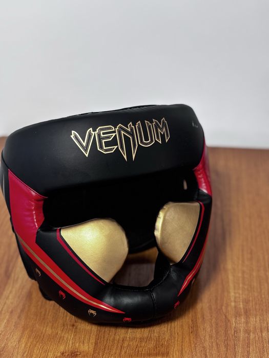 Продам шлем мма Venom