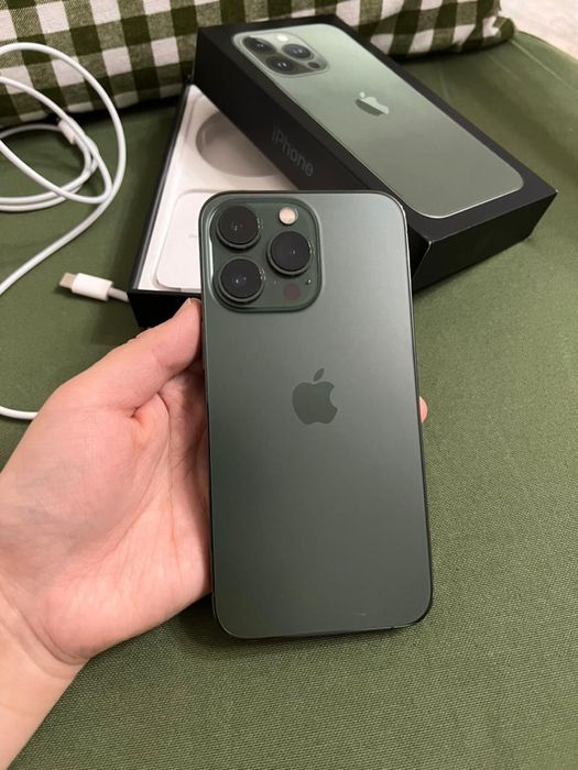 iPhone 13 Pro 256GB в идеальном состоянии