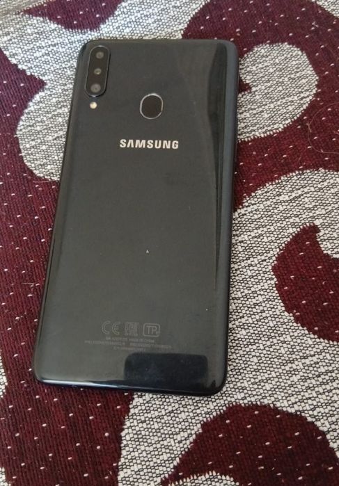 Samsung A20s в хорошем состоянии