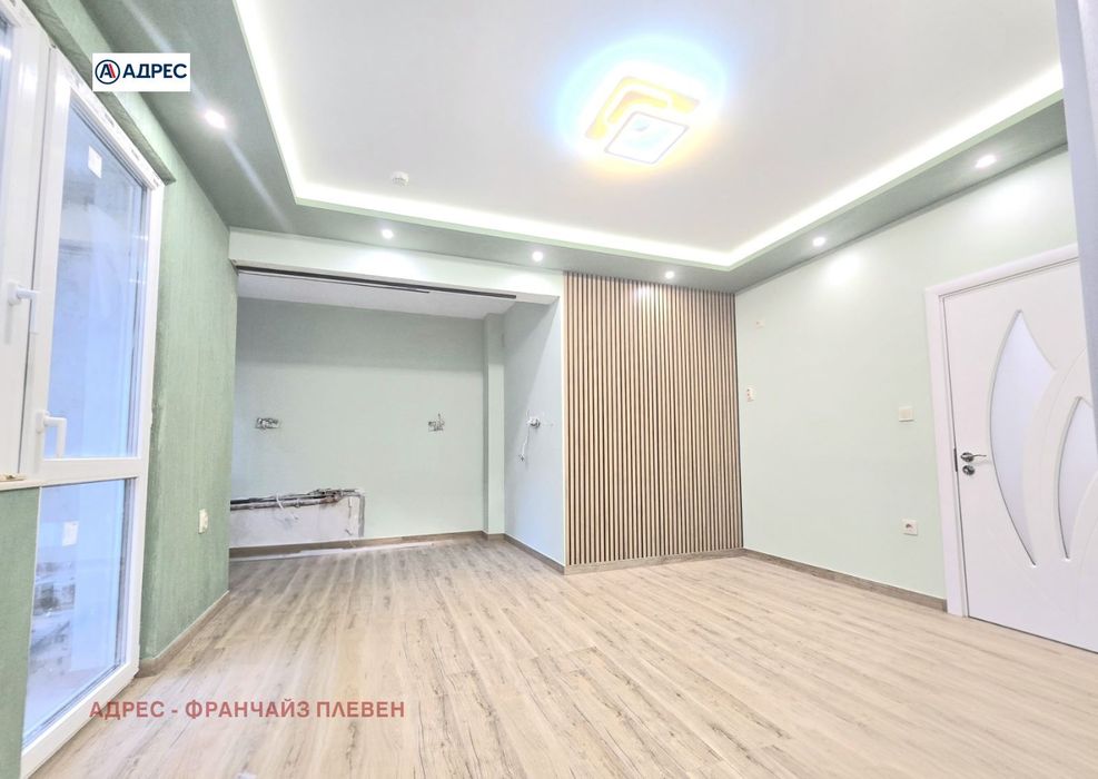 Продава се Многостаен апартамент в Плевен, Идеален център - 125 кв.м за 1928 €/кв.м - Снимка #2