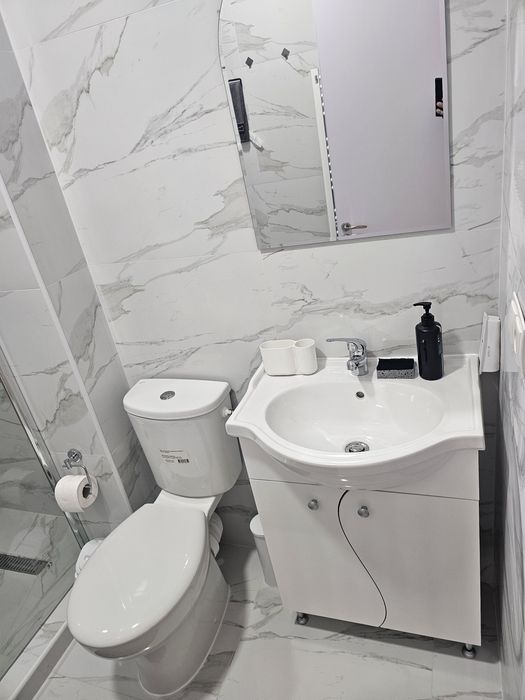 Închiriez Apartament Complex Nou de Lux în Otopeni