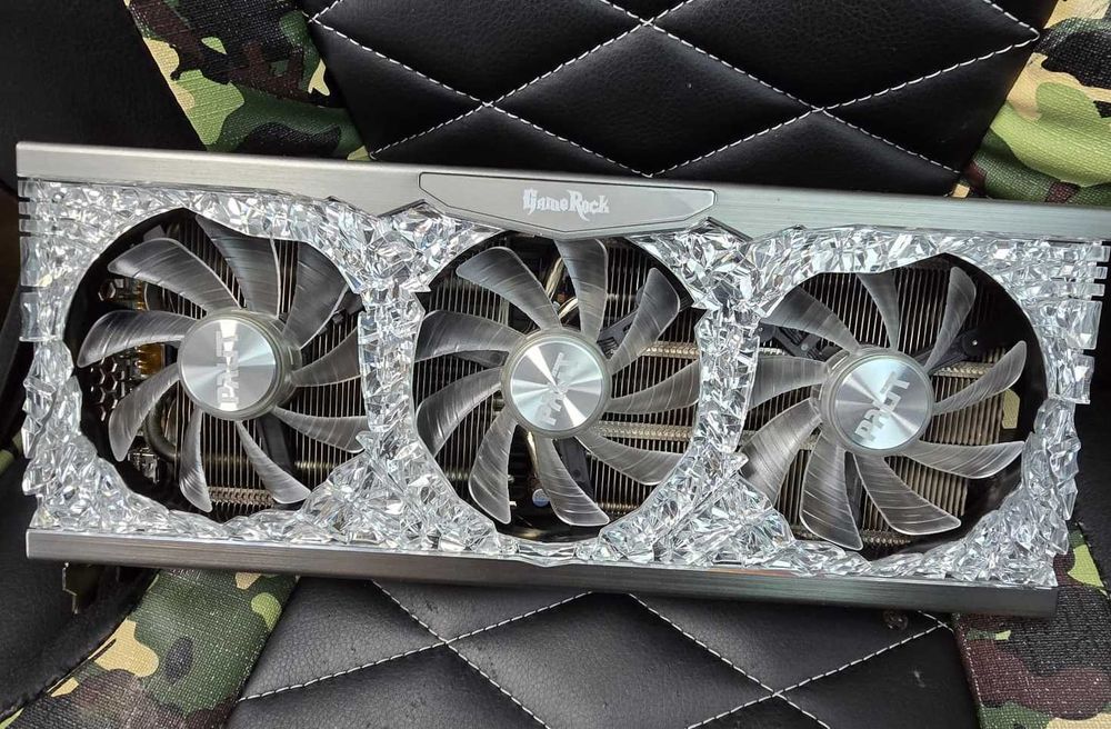Placa video Palit GeForce RTX 3080 Ti GameRock de 12GB pe 384-bit