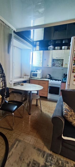 Продам 2-х комнатную квартиру , район элеватора