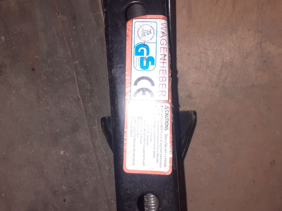 Продам домкрат..