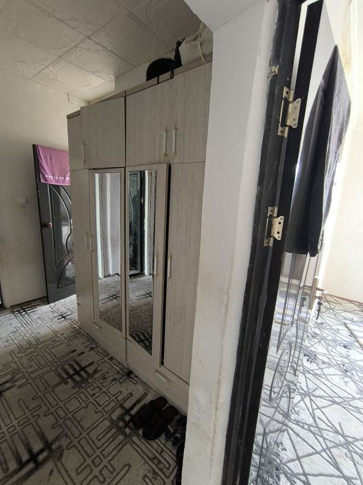 2 х ком квартиру Спутник 4. 7/9 площадь 60м² акфа рамы железная дверь