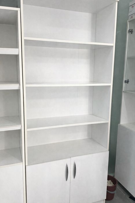 Шкафы и полки в хорошем состоянии