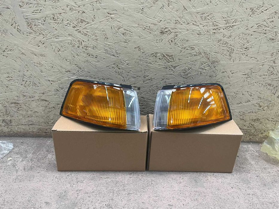 Поворотник на Mazda 323 / 1990- / Мазда 323/ 1991-