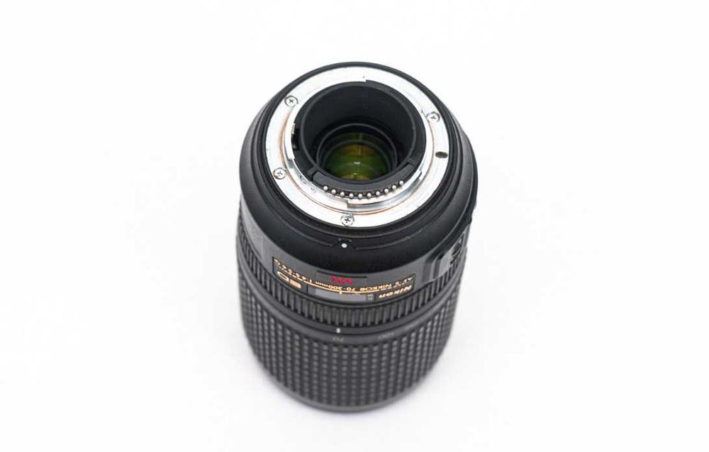 Nikon AF-S 70-300 mm f/4.5-5.6G IF-ED VR - Obiectiv FX