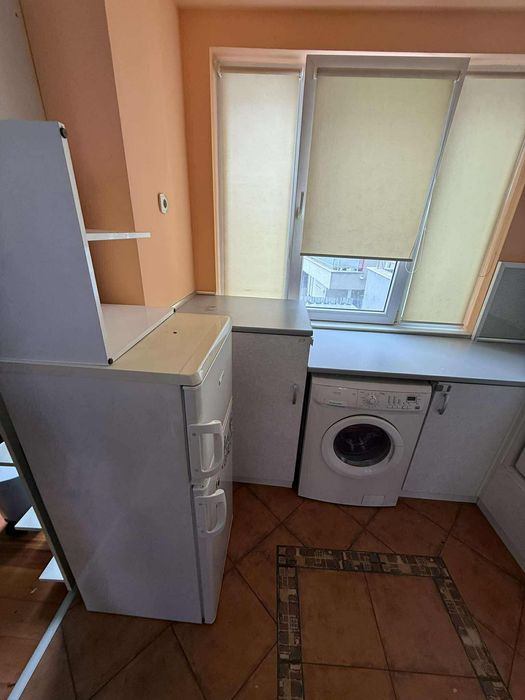 Дава се под наем Двустаен апартамент в София, Надежда 2 - 72 кв.м за 663 € - Снимка #3