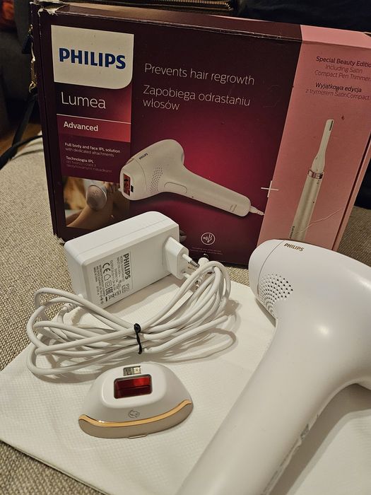 Фотоепилатор Philips Lumea Advanced BRI921