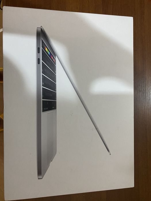 Продам Macbook Pro