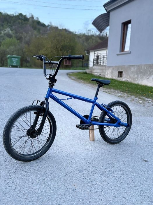 Vând Bicicleta Bmx