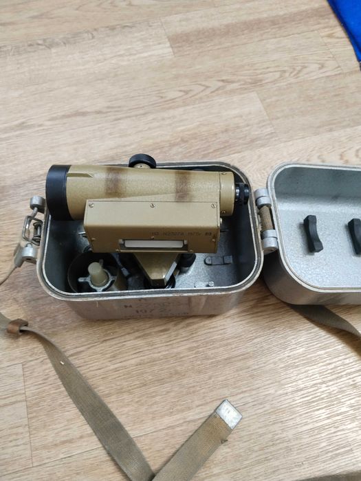 Нивелир советский