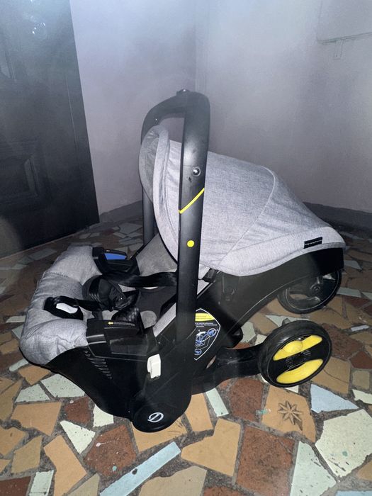 Автолюлька коляска